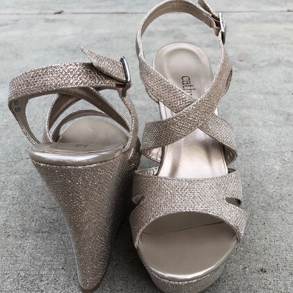 🆕 CATHY JEAN sparkly wedges *SIZE 9* - Picture 2 of 5